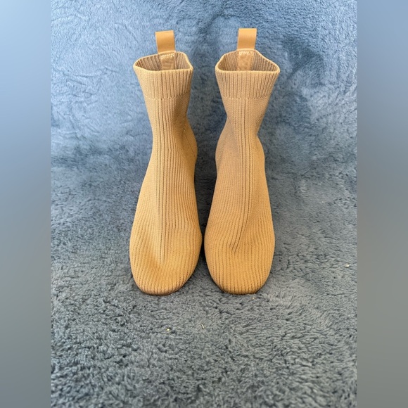 Women’s Everlane The Day Glove Sock Boot In Tan Sz 6.5 Casual Office Minimalist - Picture 1 of 7
